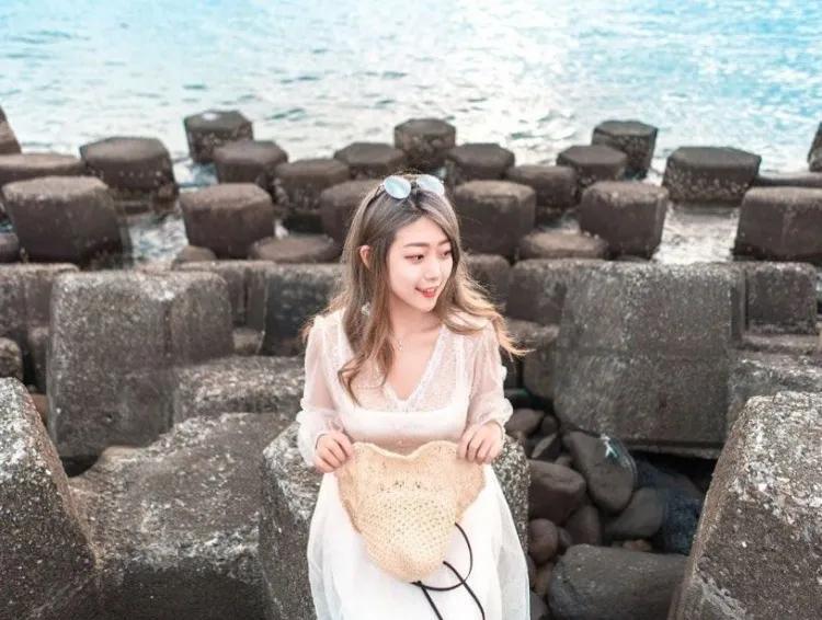 公园的爆乳女孩nini 看了快窒息(7)