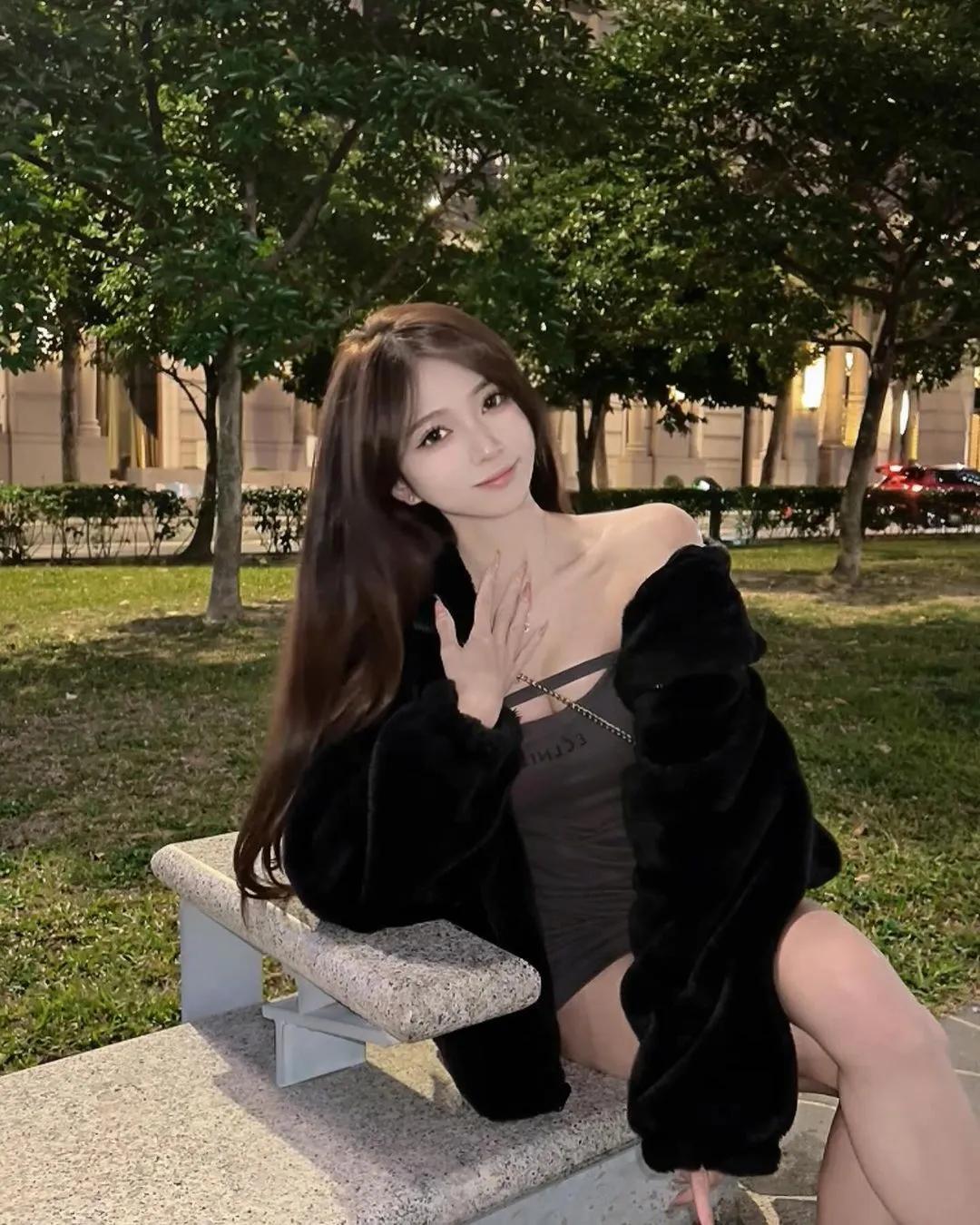 气质满分「瞳｜详情介绍-气质满分「瞳｜美图小说-气质满分「瞳｜美图小说-迅雷下载-磁力-中学小C女-(16)