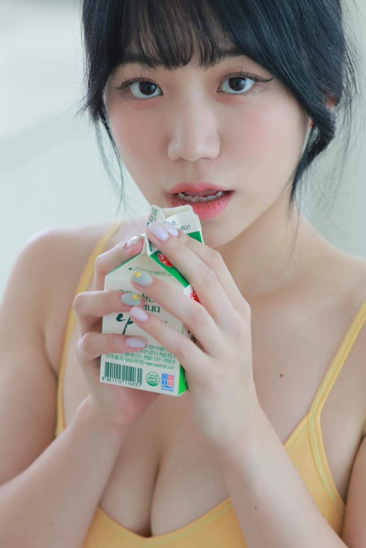 [Yui 유이] 长腿姊姊有个诱惑的Body 穿什么都好看(59)