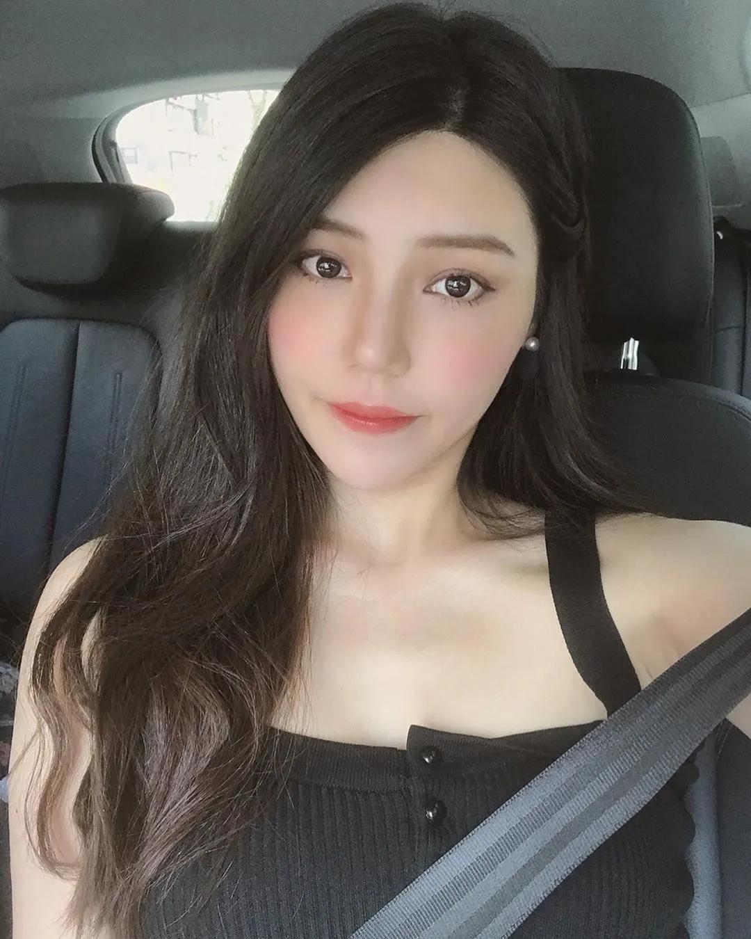 露娜蓉蓉 身材又白又大！尺寸等级太夸张(7)