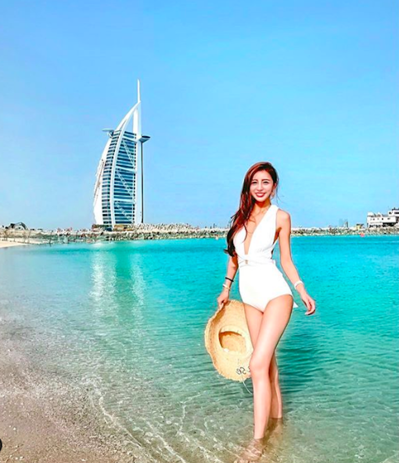 台湾优质空姐「瑞塔儿」辣到国外！两座「国产少女峰」称霸匈牙利浴场！(18)