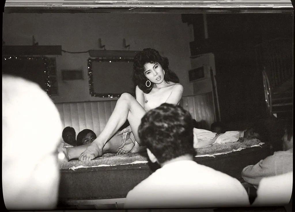 日本80年代的浴室,妓院,脱衣舞场(42)