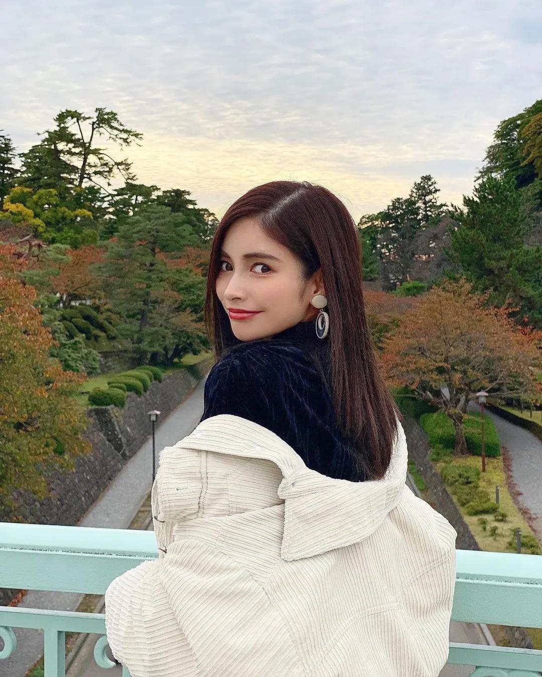 天菜长发御姐「得丸あゆみ」甜美笑容让人秒沦陷　胸前「饱满乳弹」更是整个无敌-小湿妹图(6)