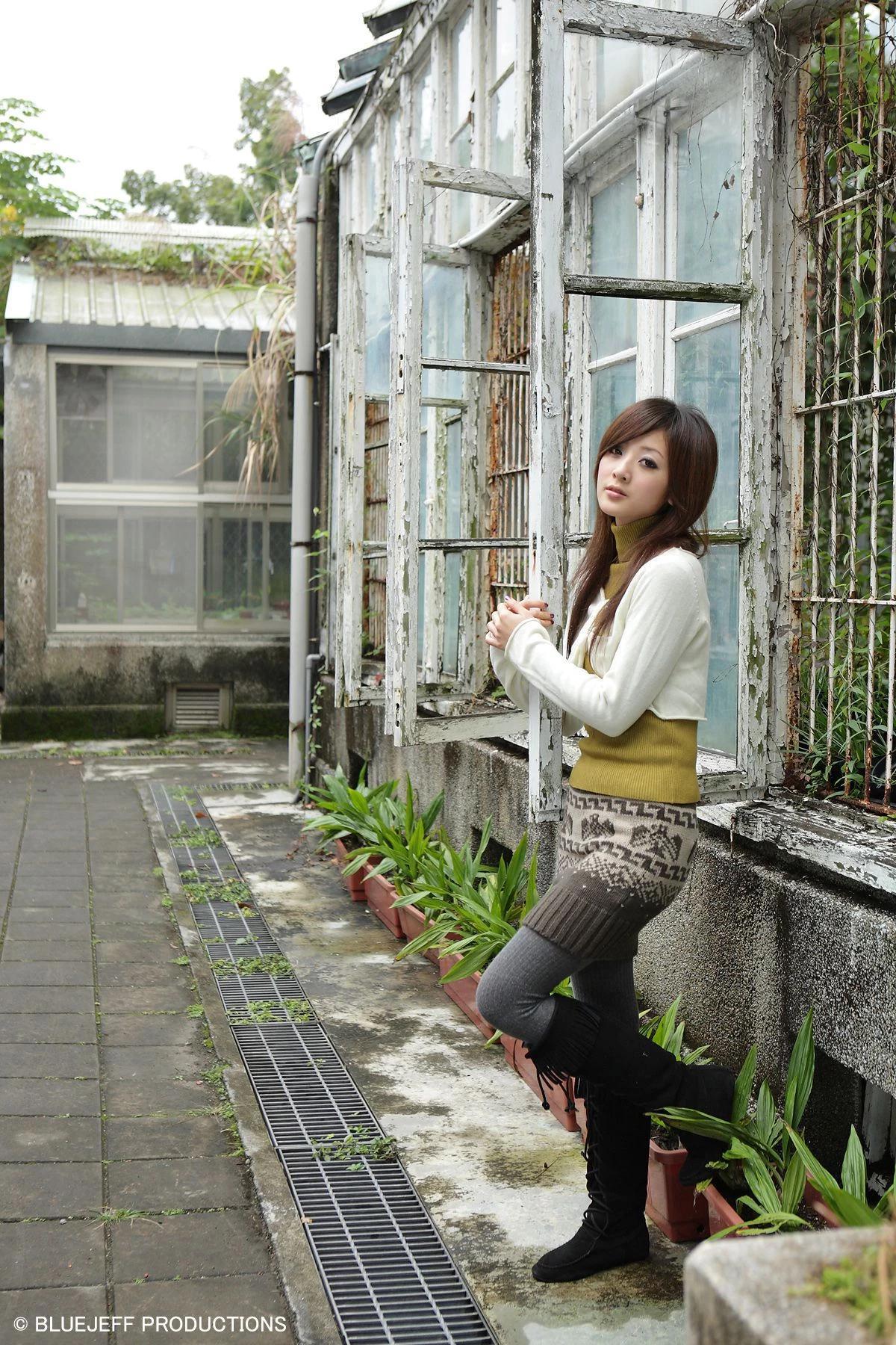 果子MM - 《梦想翅膀》街拍写真集(3)
