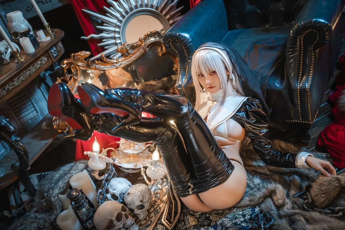 蜜汁猫裘 恶堕修女(38)