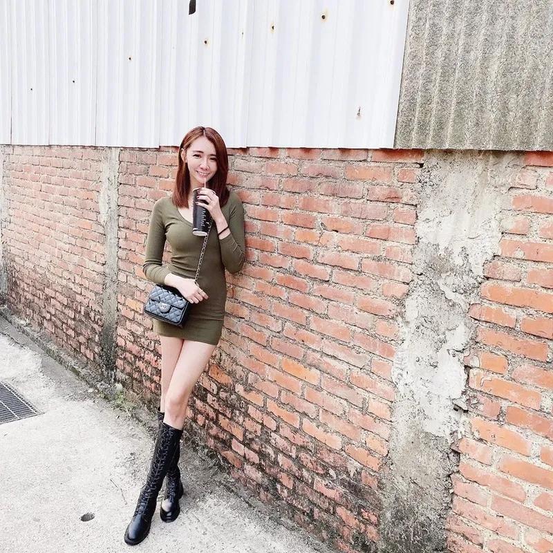 白皙长腿女神Mina米娜船上大解放粉红色比基尼大秀性感雪乳与美臀(6)