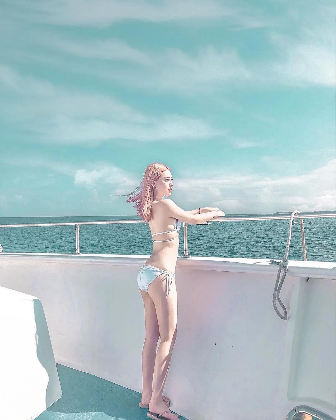 超辣电眼妹 搔首弄姿超撩人浑圆美乳蹦出来 Źona(5)