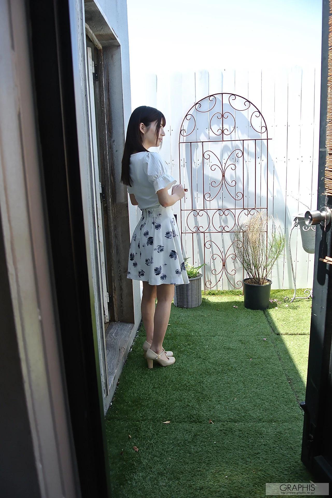 櫻羽和佳 (桜羽のどか)[Graphis] Gals - Nodoka Sakuraha Olhos Claros (146P)(126)