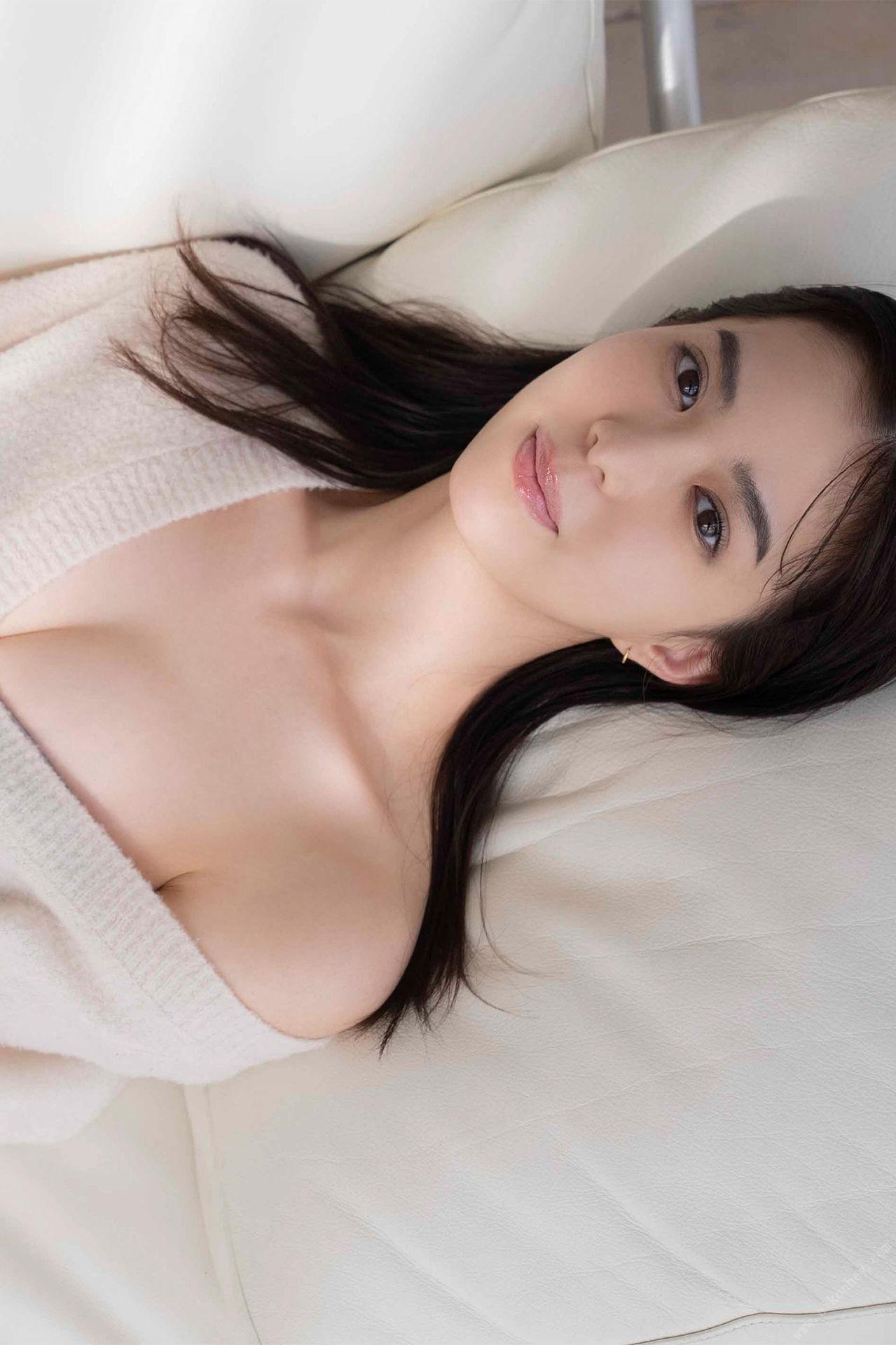 松平璃子 - Glossy body 艶めくボディ(16)