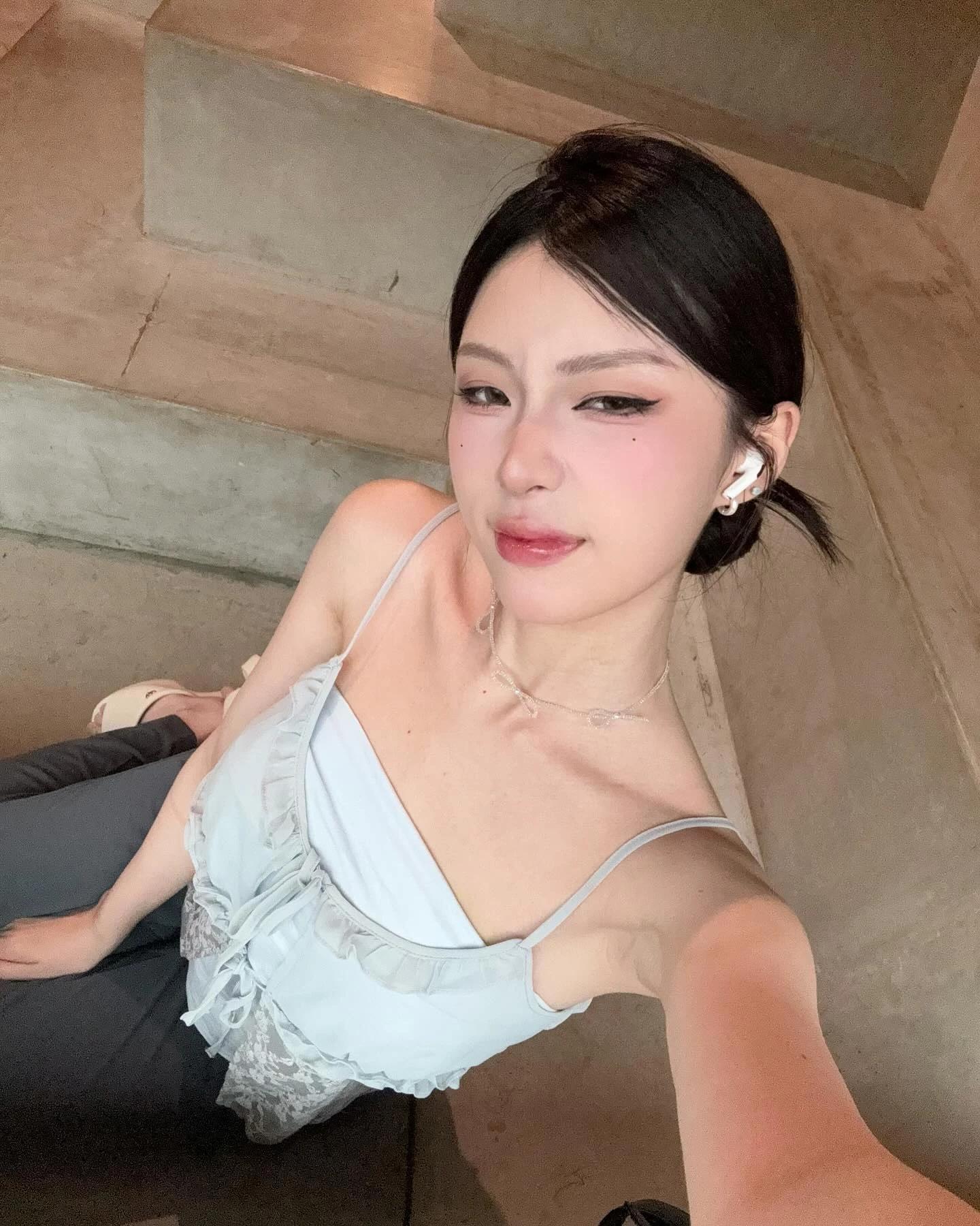 展現魔鬼身材「Una_龐奇」白嫩身材 令人驚豔 (19P)(14)