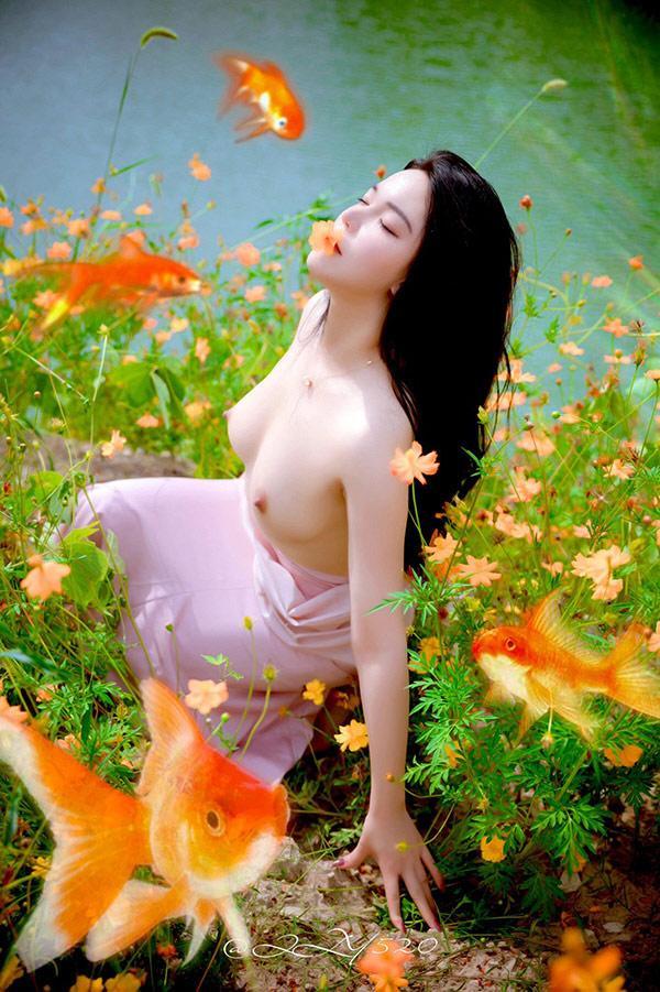 摄影师稀雅作品之众美女唯美人体福利(14)