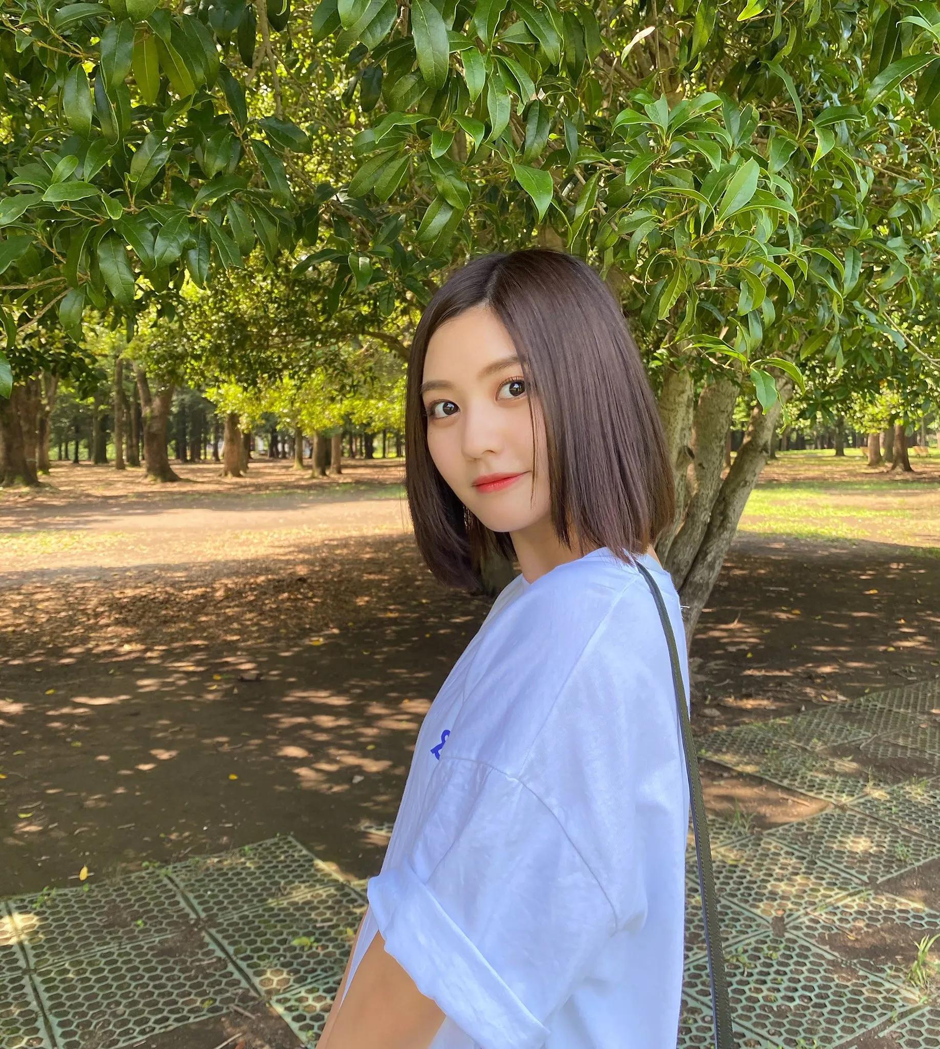 女神「林梦」一个多月没 po 辣照！上传「性感侧拍」仅一天，吸 5 万人报复性按赞-小湿妹图(10)