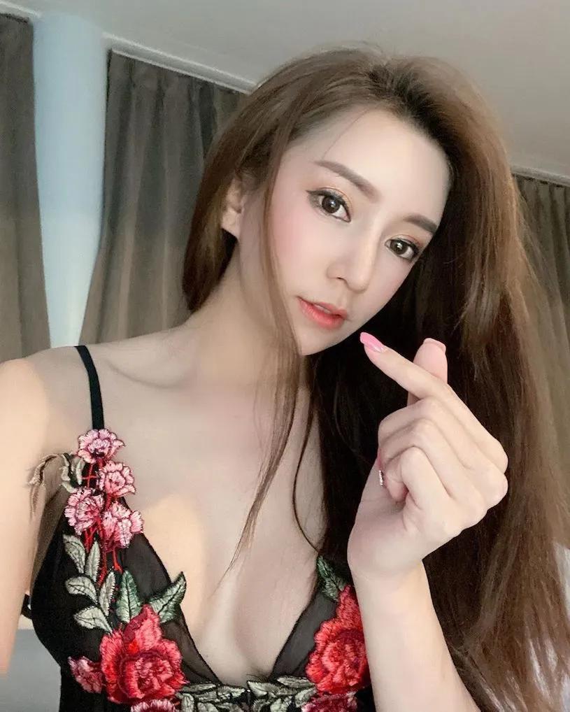 半夜睡不著看见巨乳妹子挑逗，「邪恶南半球溢出」根本使人犯罪..-小湿妹图(4)