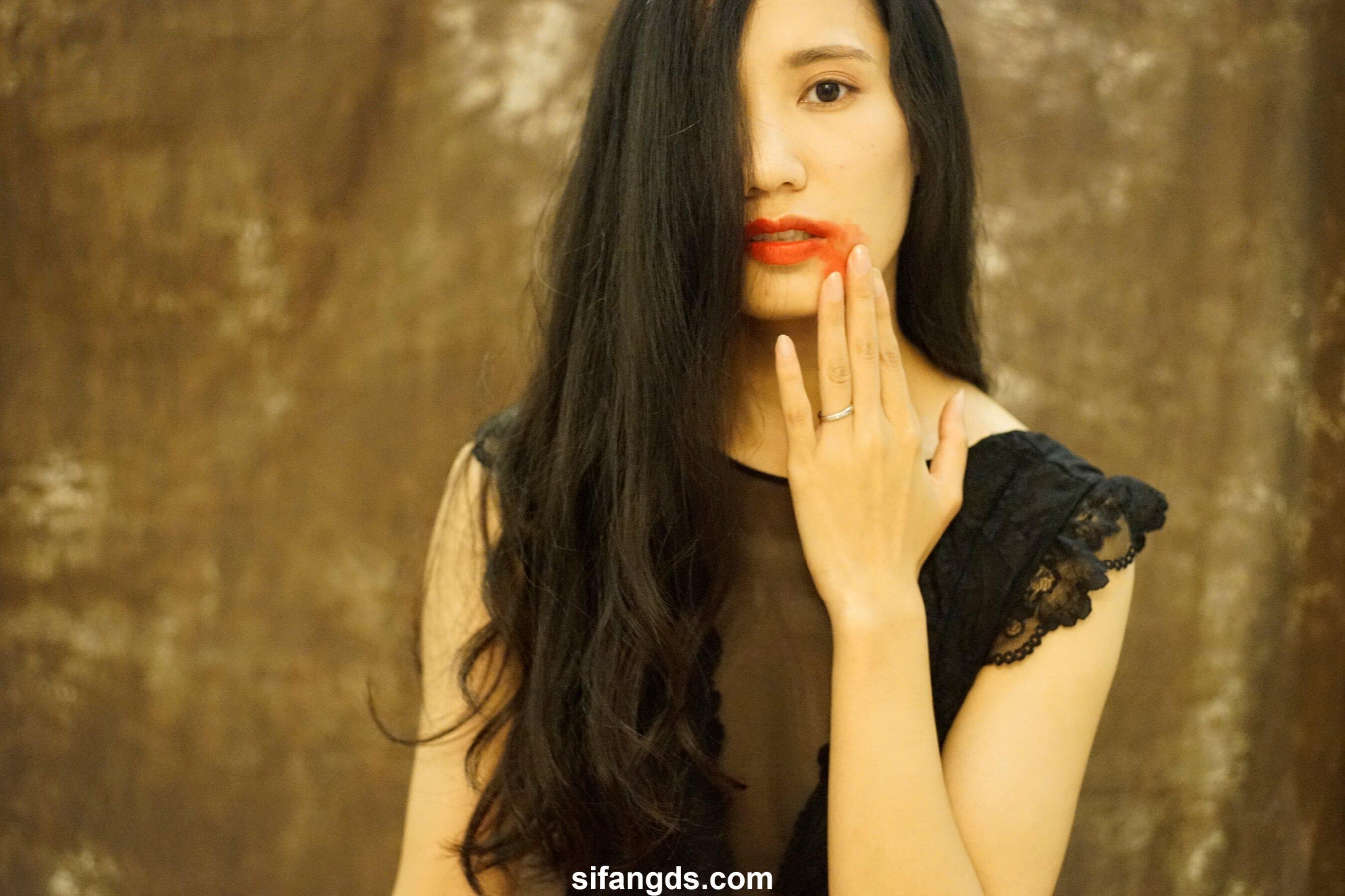 国模套图 Vol. 10305 (2013.12.05) 摄影师流出素人私房照(181)