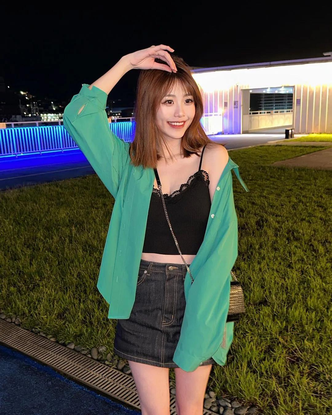 长腿正妹「李花fafa」邪恶身材完美夭寿(10)