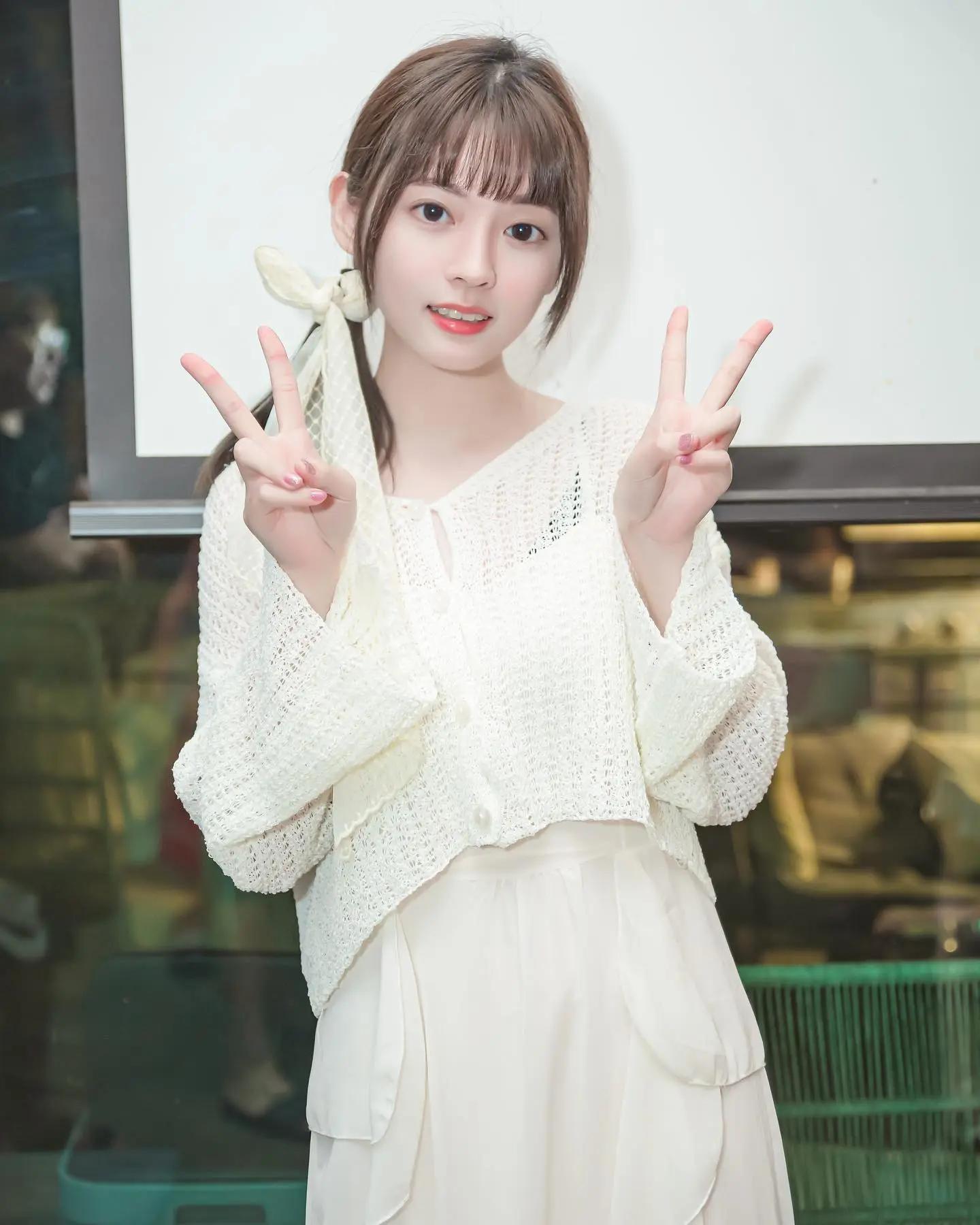 「Duck鸭鸭」魅力眼神狂放电.....颜值满满的诱惑(2)