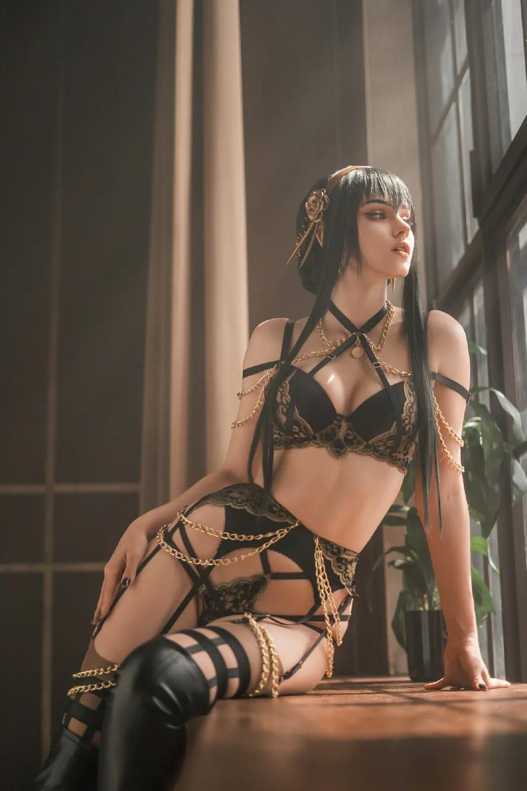 间谍家家酒 约儿•佛杰 内衣 CN：Shirogane(13)