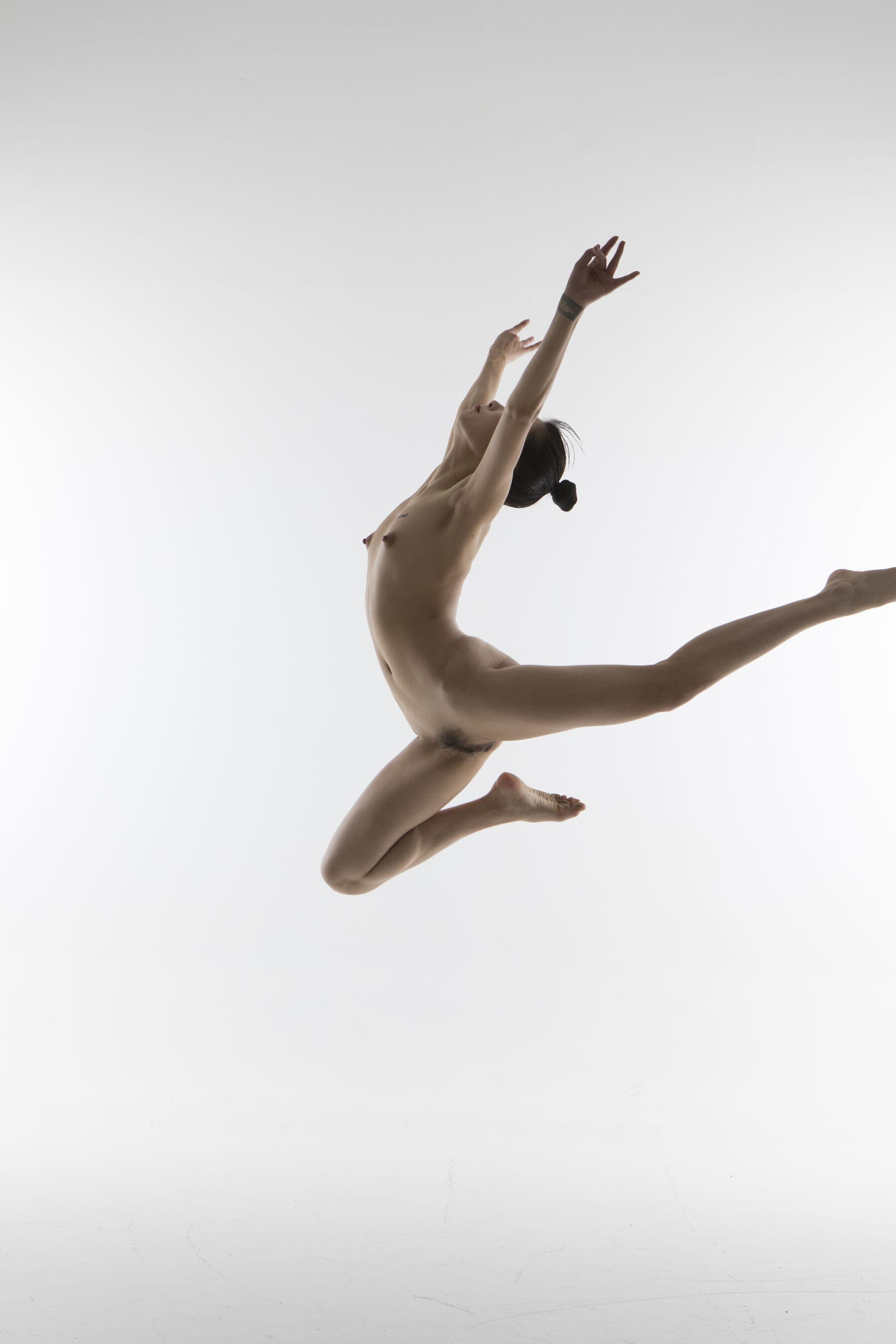 【行色】国模千屿大尺度人体私拍套图(408)