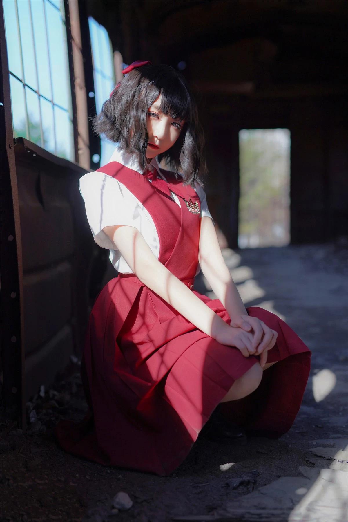 [喵糖映畫]Vol.444_紅色JK裙美少女戶外太陽傘下秀完美身材靚麗迷人寫真39P(17)