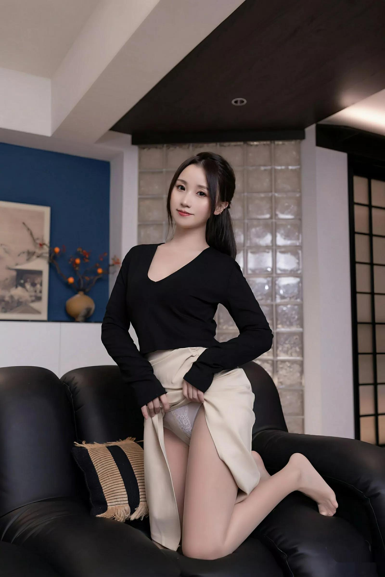 [XiuRen秀人网]第10576期杏子写真(18)