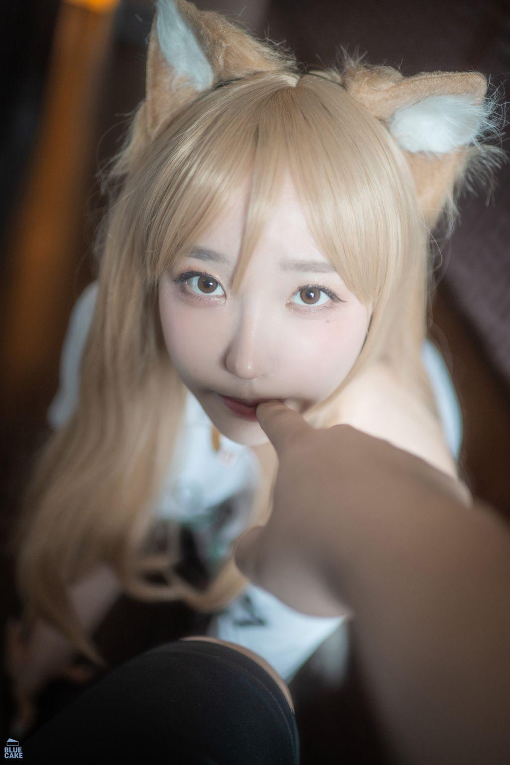 [BLUECAKE] Son Ye-Eun (손예은): Puss Puss (+RED Ver + COSPLAY) (202 photos)(120)