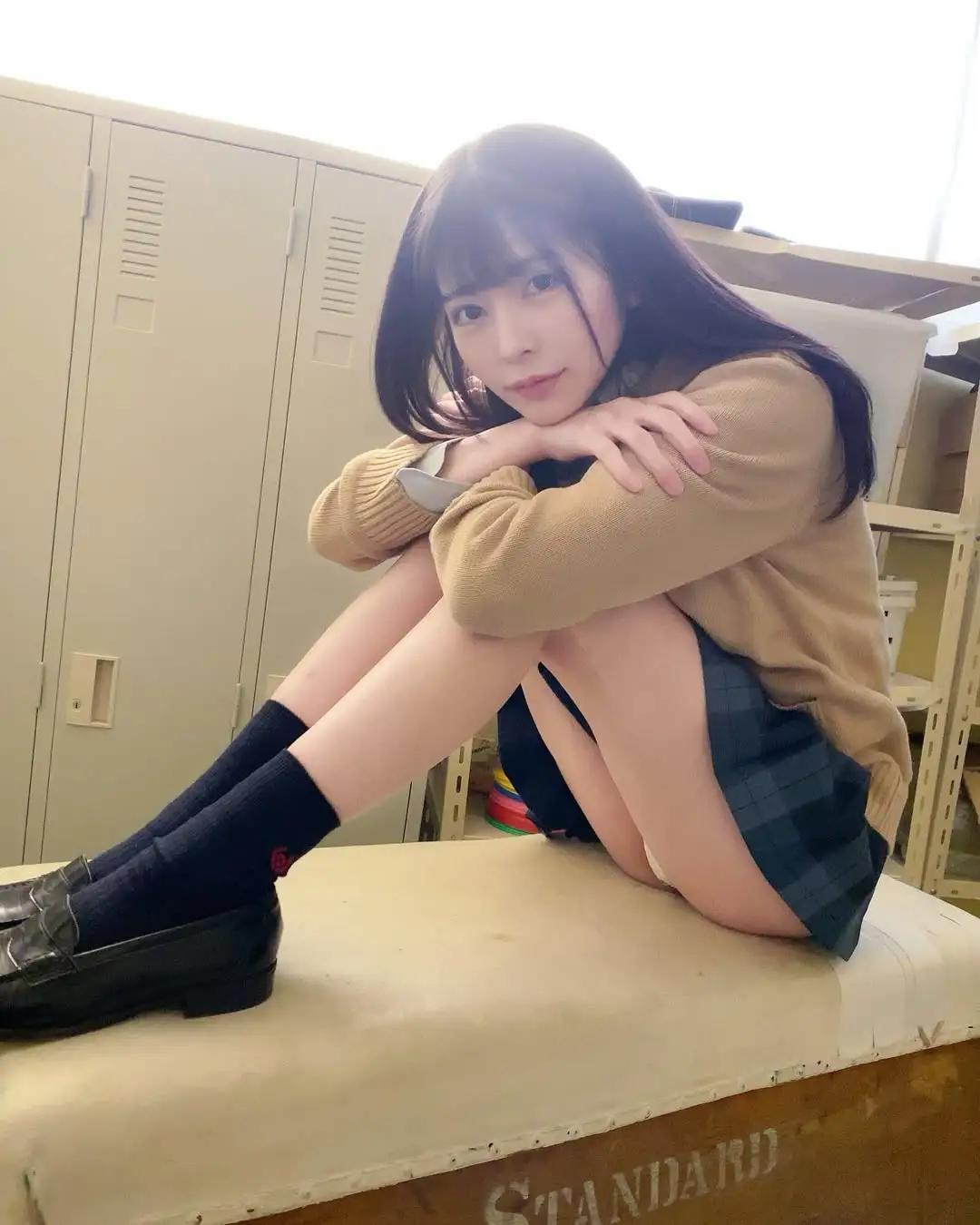 暗黑界李雅英！「森日向子」跨海出发「2025TRE」，美腿小姐姐性感发威！(2)