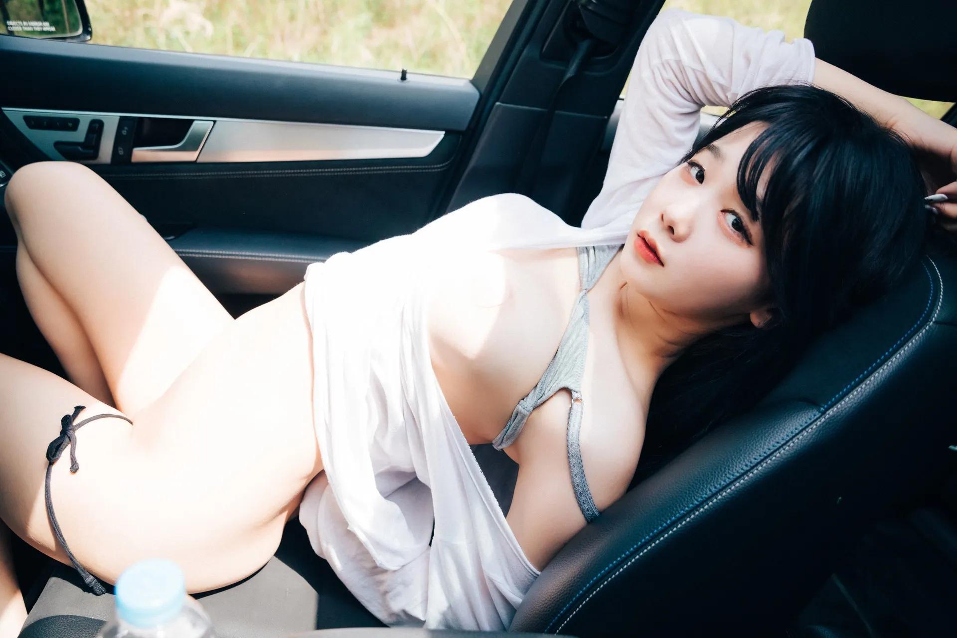 ZIA.Kwon 권지아, [Loozy] XXX Trip Set.01(28)