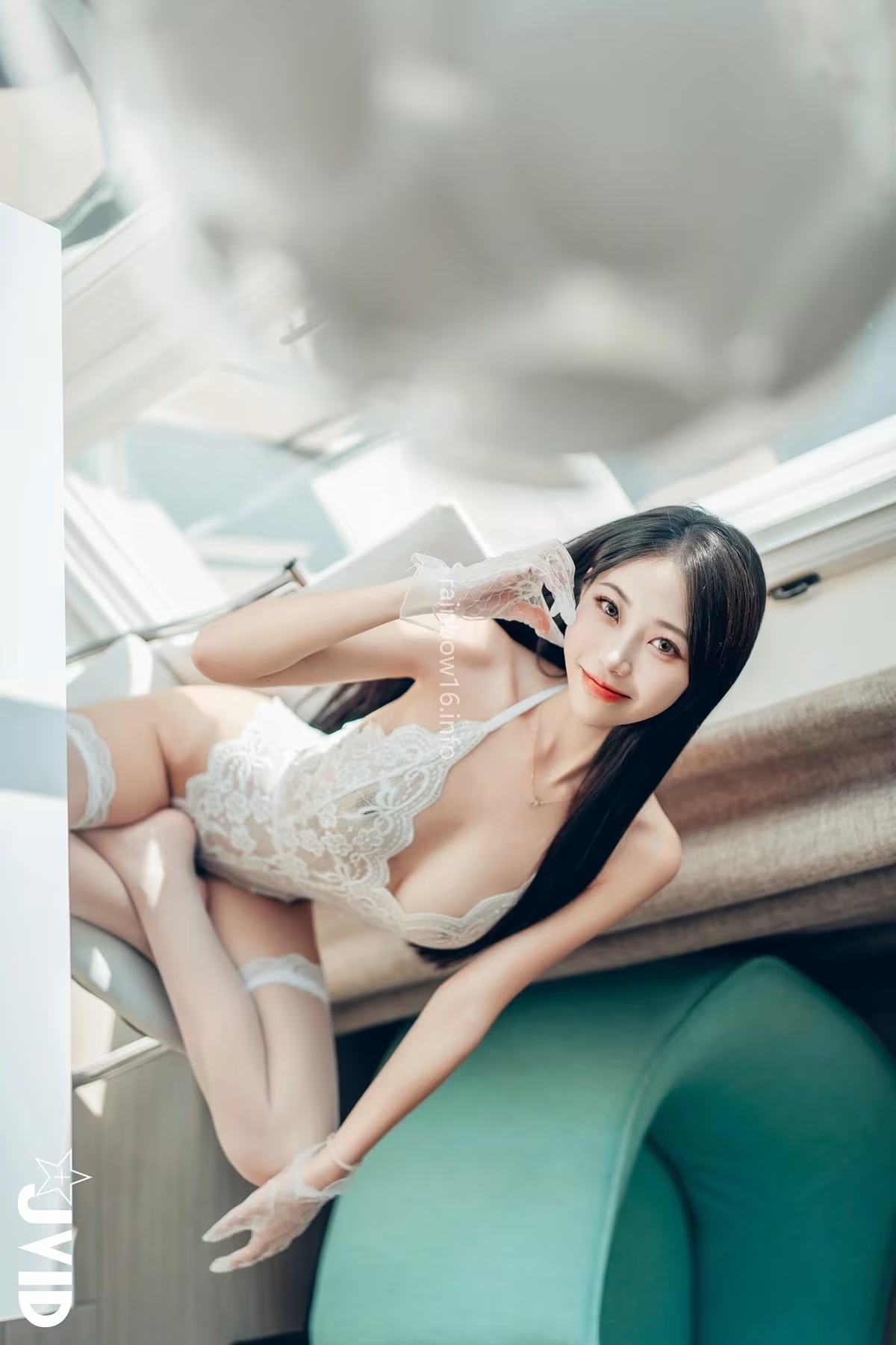 JVID WenHsin 玟妡 – 勻稱美腿《玟妡》看見她就起秋的假日午後🍂白絲黑絲一次滿足🔥只想與她一起把房間弄得亂糟糟👍 Set.02(13)