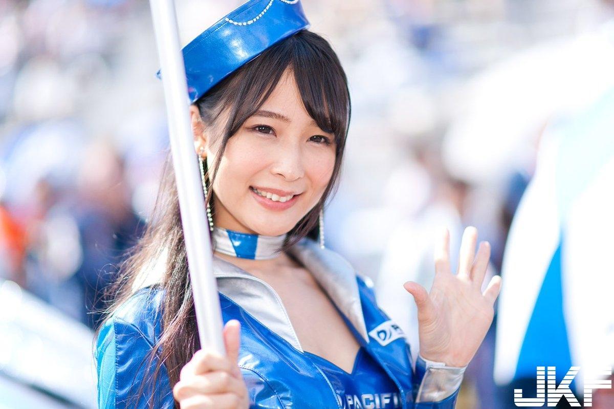 高衩天使超细蚁腰仿佛一握就断　送上极品美臀印出的「尻拓」！-小湿妹图(6)