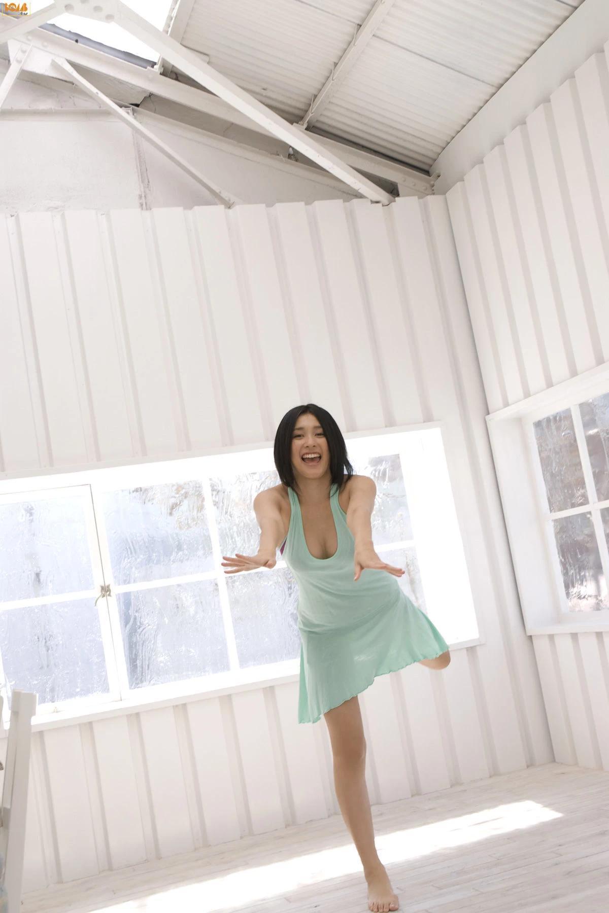 [Bomb.TV] 山崎真實 Mami Yamasaki 2008-04(32)