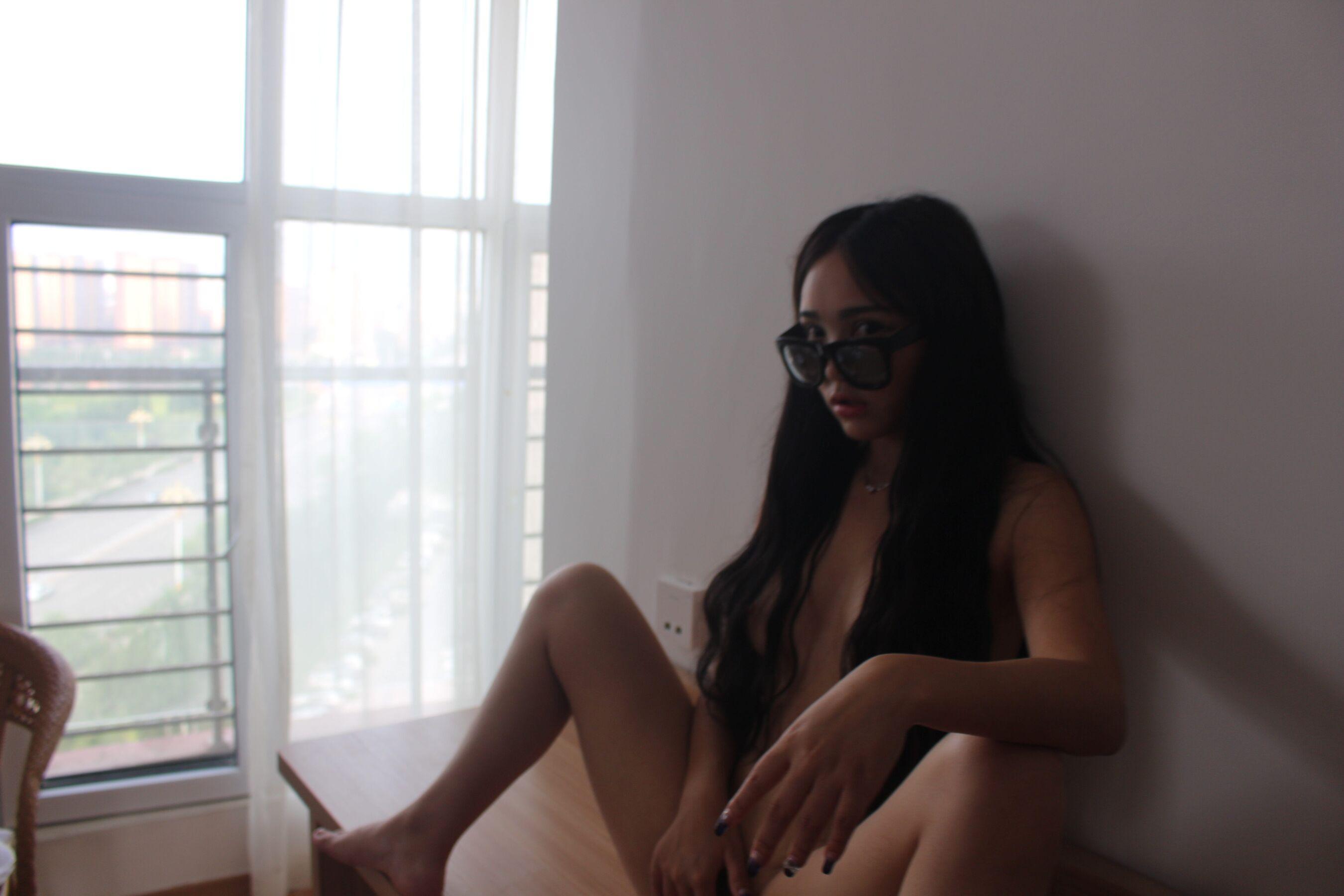 国模套图 国模史洁（小郭采洁）大尺度人体私拍套图(190)