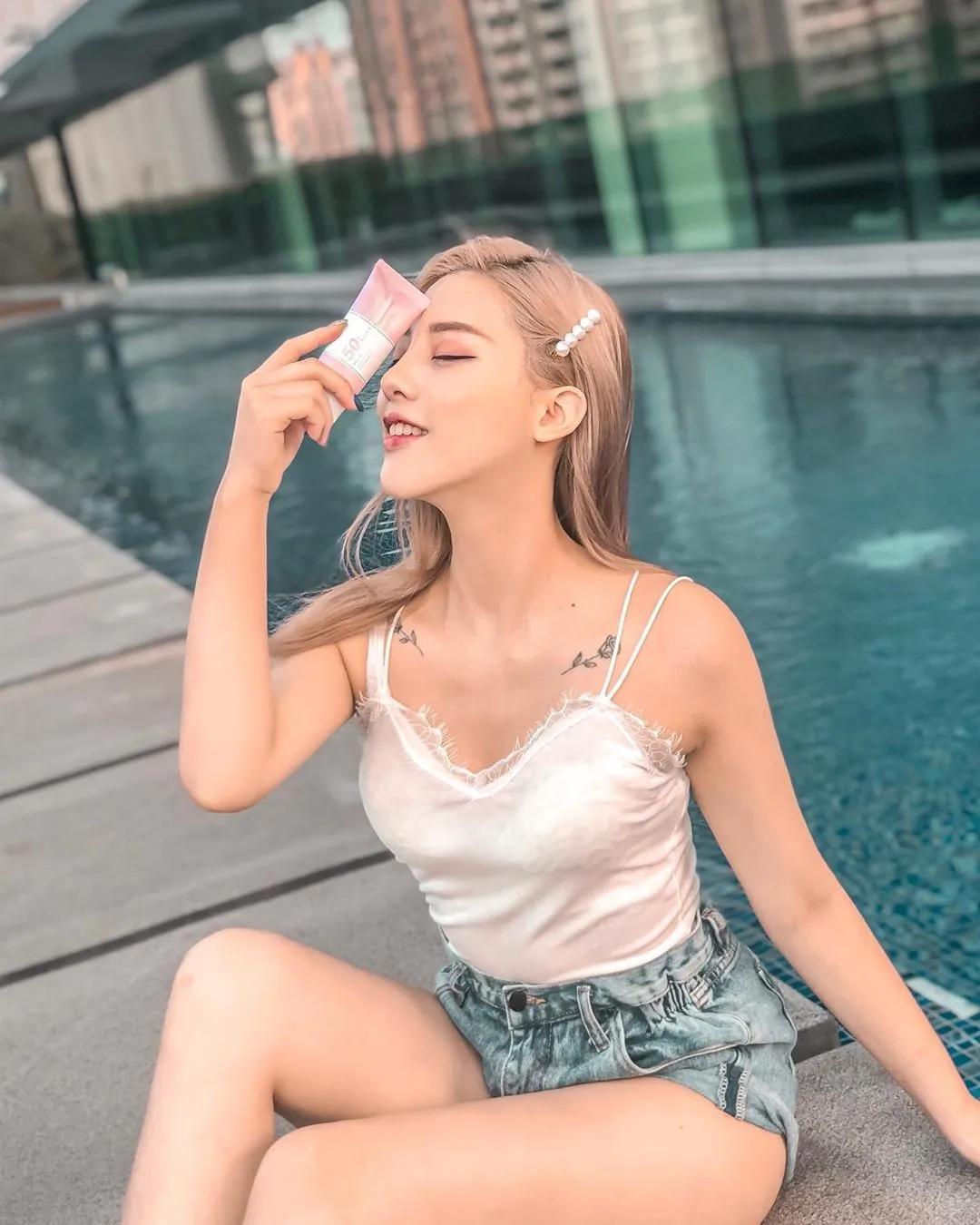 韩系美发师好神力！「Zona」冷艳的犀利眼神电翻众人，纤瘦美腿更激起腿控的无限欲望！(19)