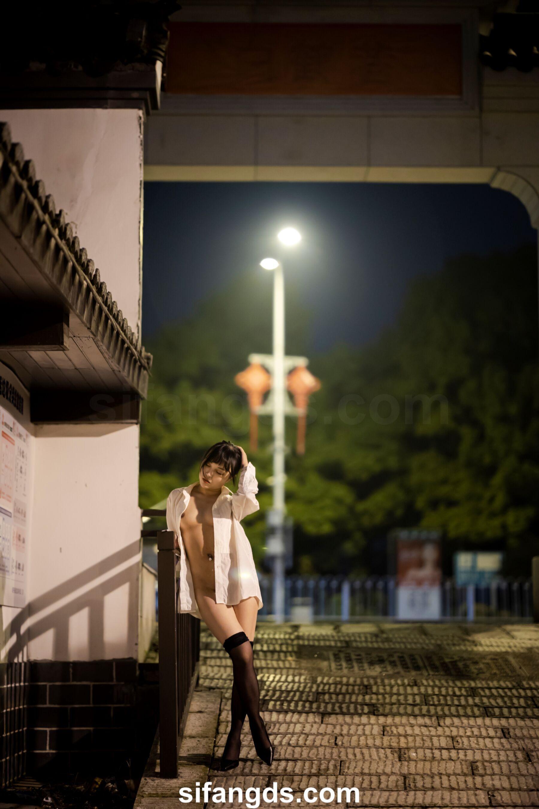 黄甫 国模静茹大尺度人体私拍套图(356)