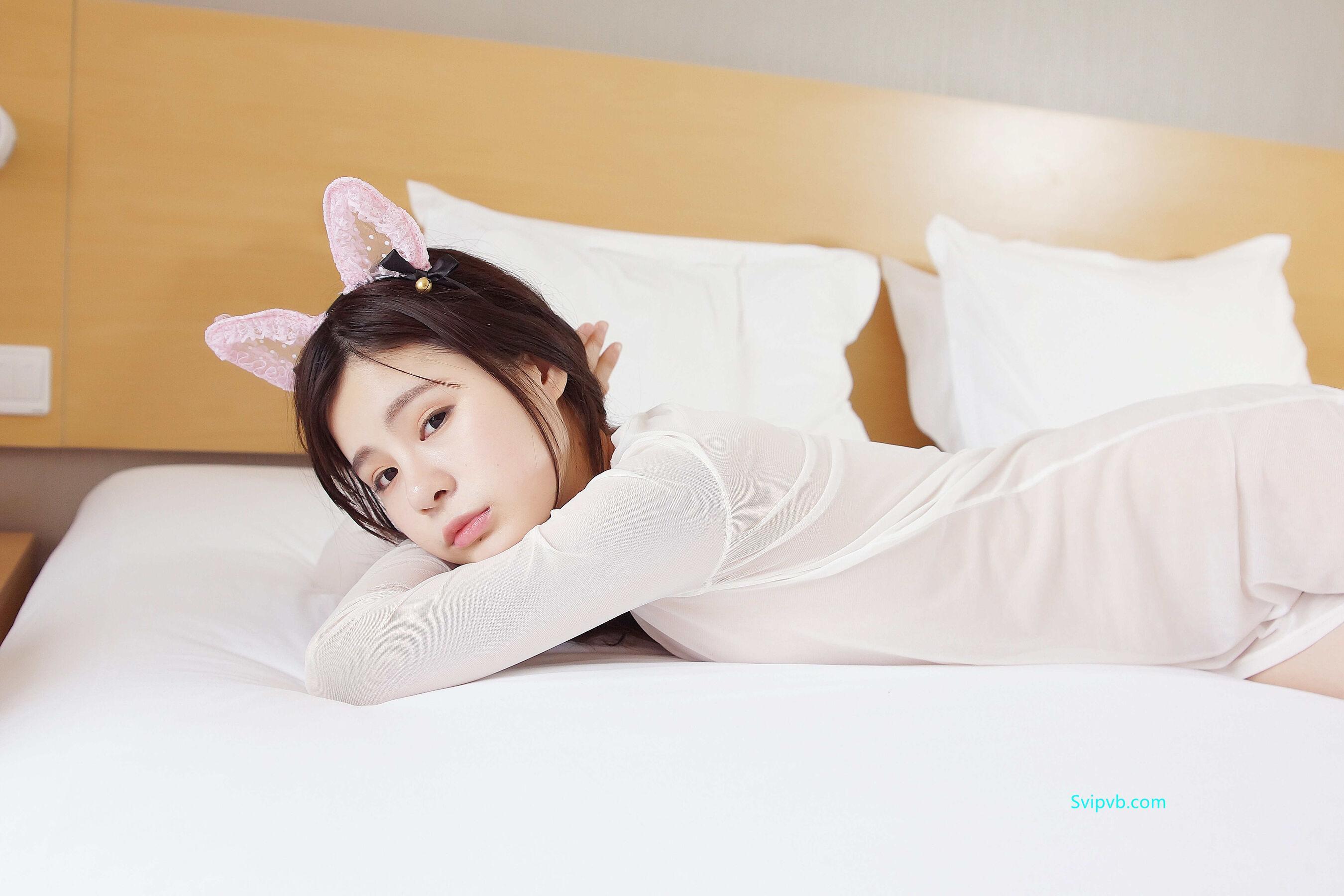 国模套图 国模米粒（佩佩）大尺度人体私拍套图(873)