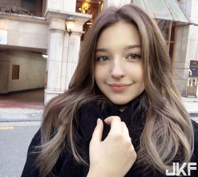 人称「俄罗斯天使」的长腿甜心 Angelina Danilova(5)