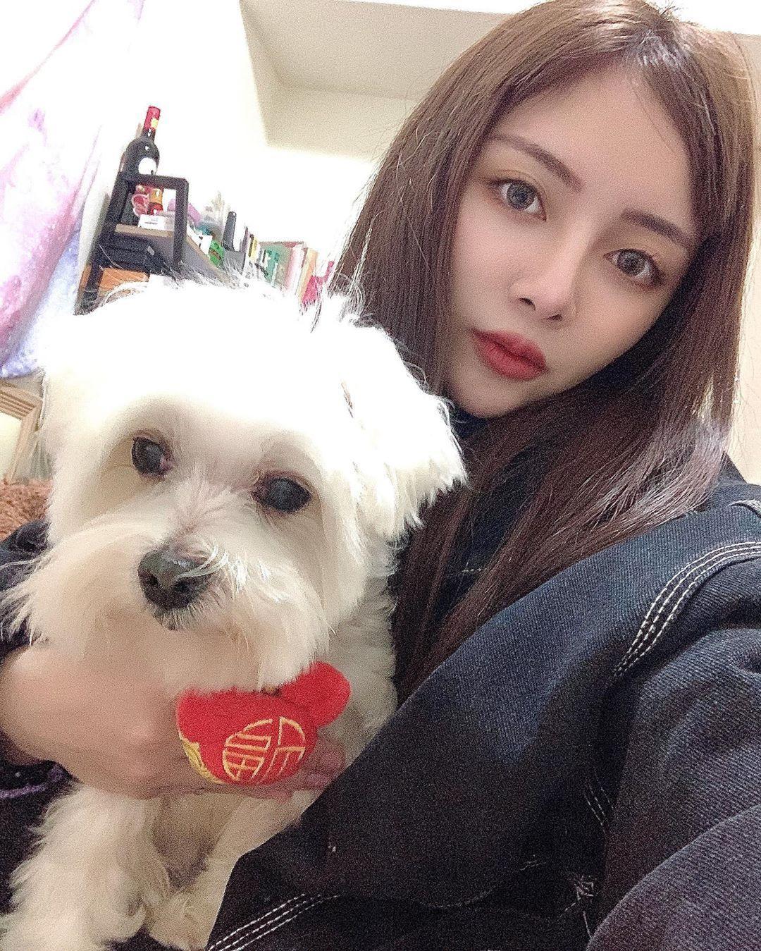 亲亲 清纯脸蛋偷藏超胸嫩乳(12)