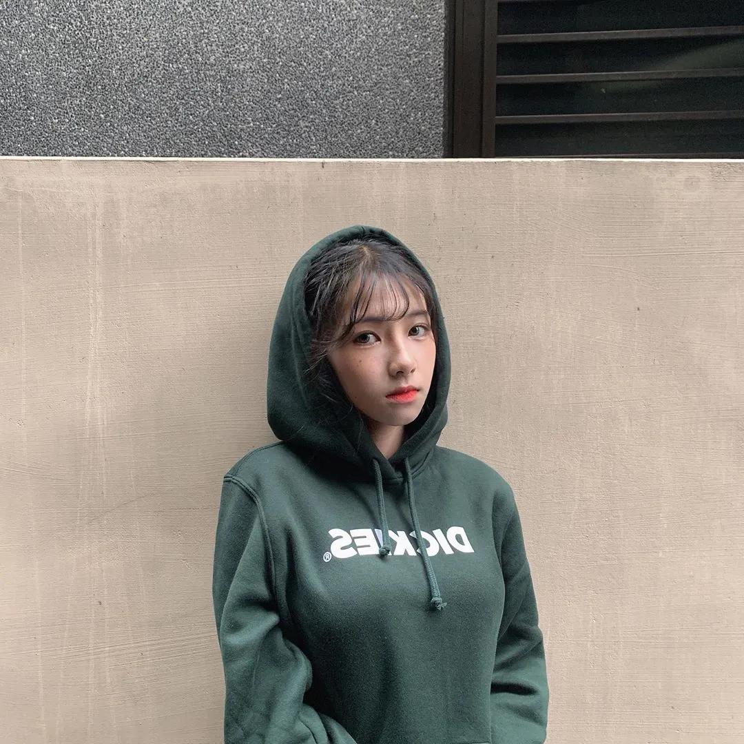 16岁の奇迹！神正高中妹子「罗菱」发育好完全，粉丝即将突破十万大关啦！-小湿妹图(15)