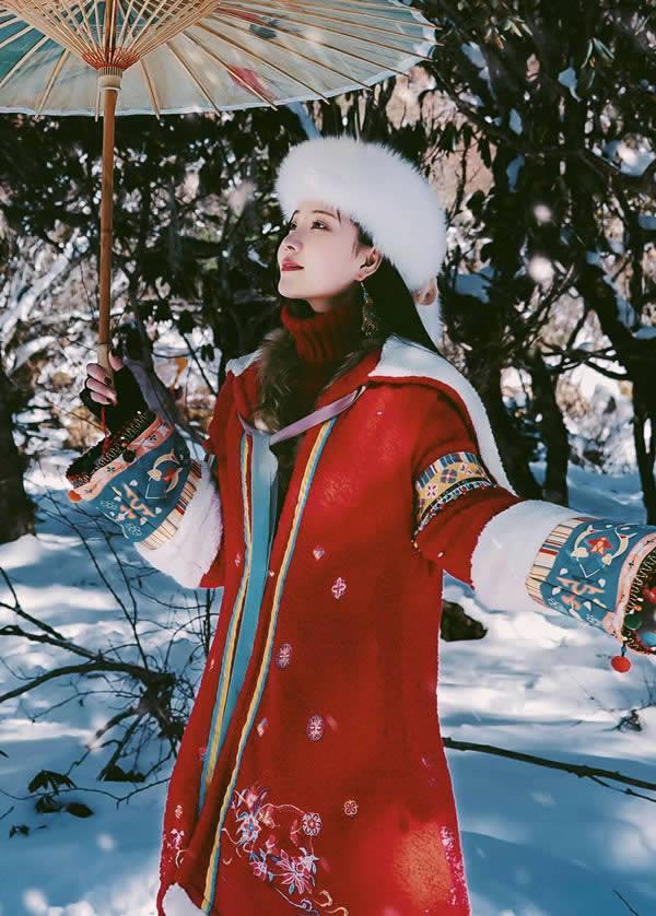 森林里的女神年年 – 瑞雪兆丰年