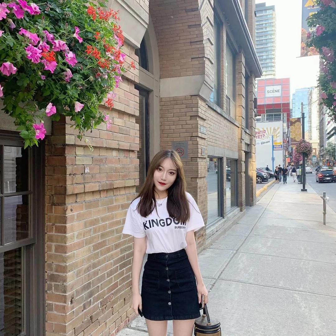 阿飞~呵 因为前非常混 所以被叫这个名字 A Fei(7)