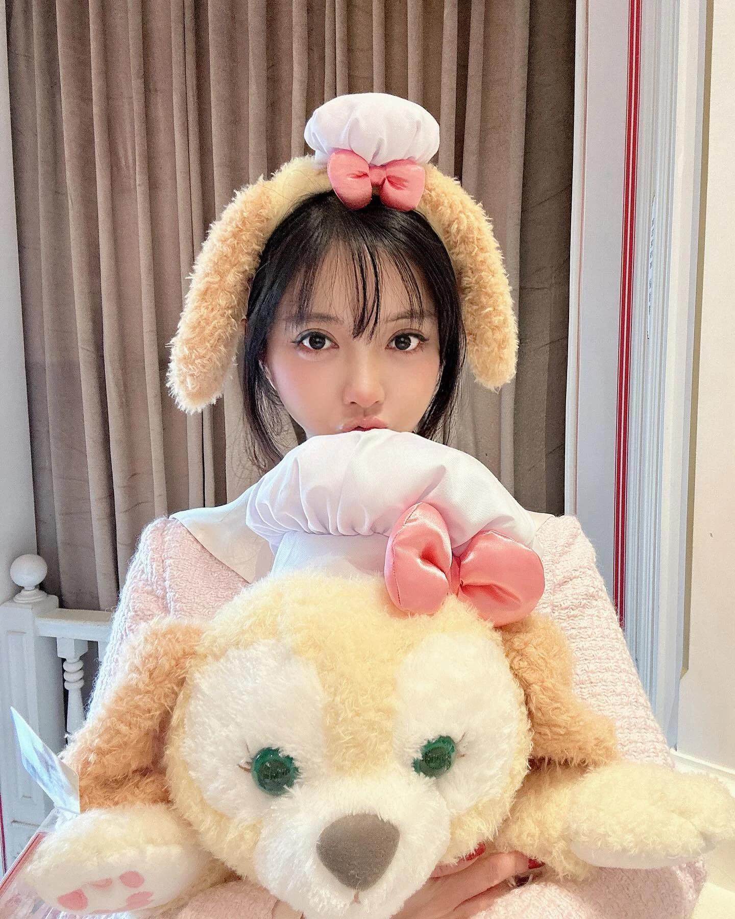 歌手 歐詠怡 Wing Wing展現出健美的體態和自信(13)