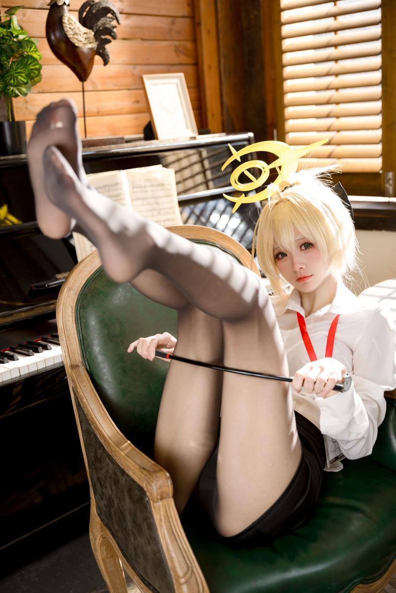 [Cosplay] 九柒喵 蔚蓝档案 笑面教授 OL制服(41)