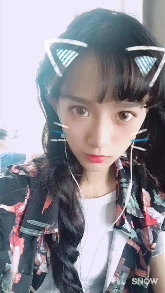 厌世其实是种温柔！慵懒又带点颓废的「空灵正妹」，厌世与时尚的绝美结合-小湿妹图(3)