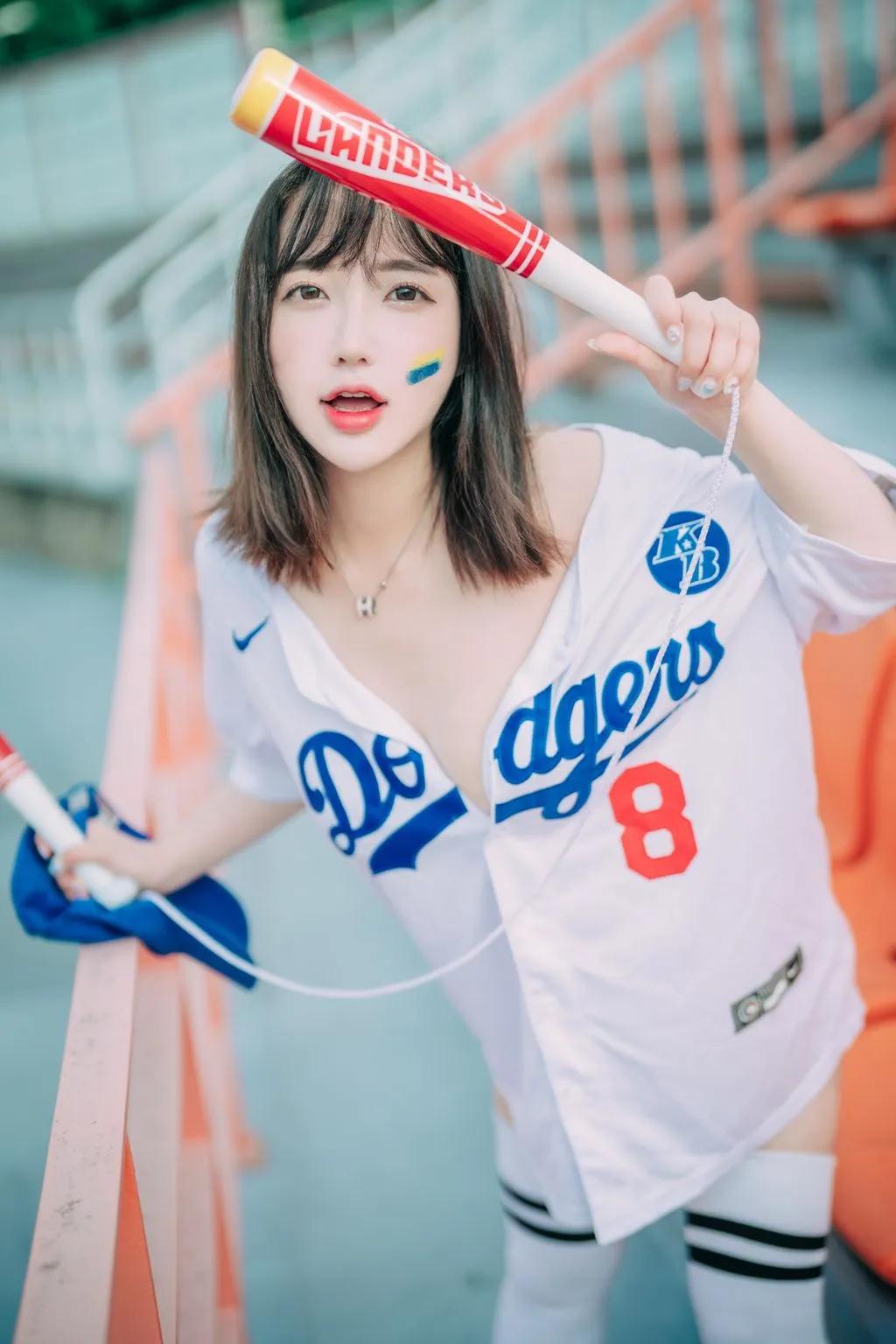 DJAWA Photo - Son Ye-Eun (손예은): "Cheer Up in the Summer" (126 photos)(15)