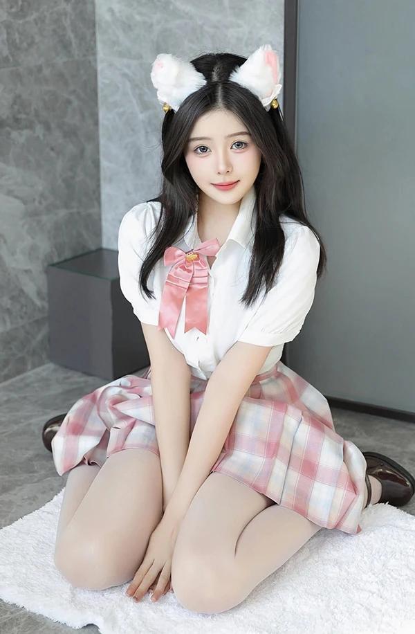 秀人女神袁圆JK制服白丝肛塞神秘花园诱惑(2)