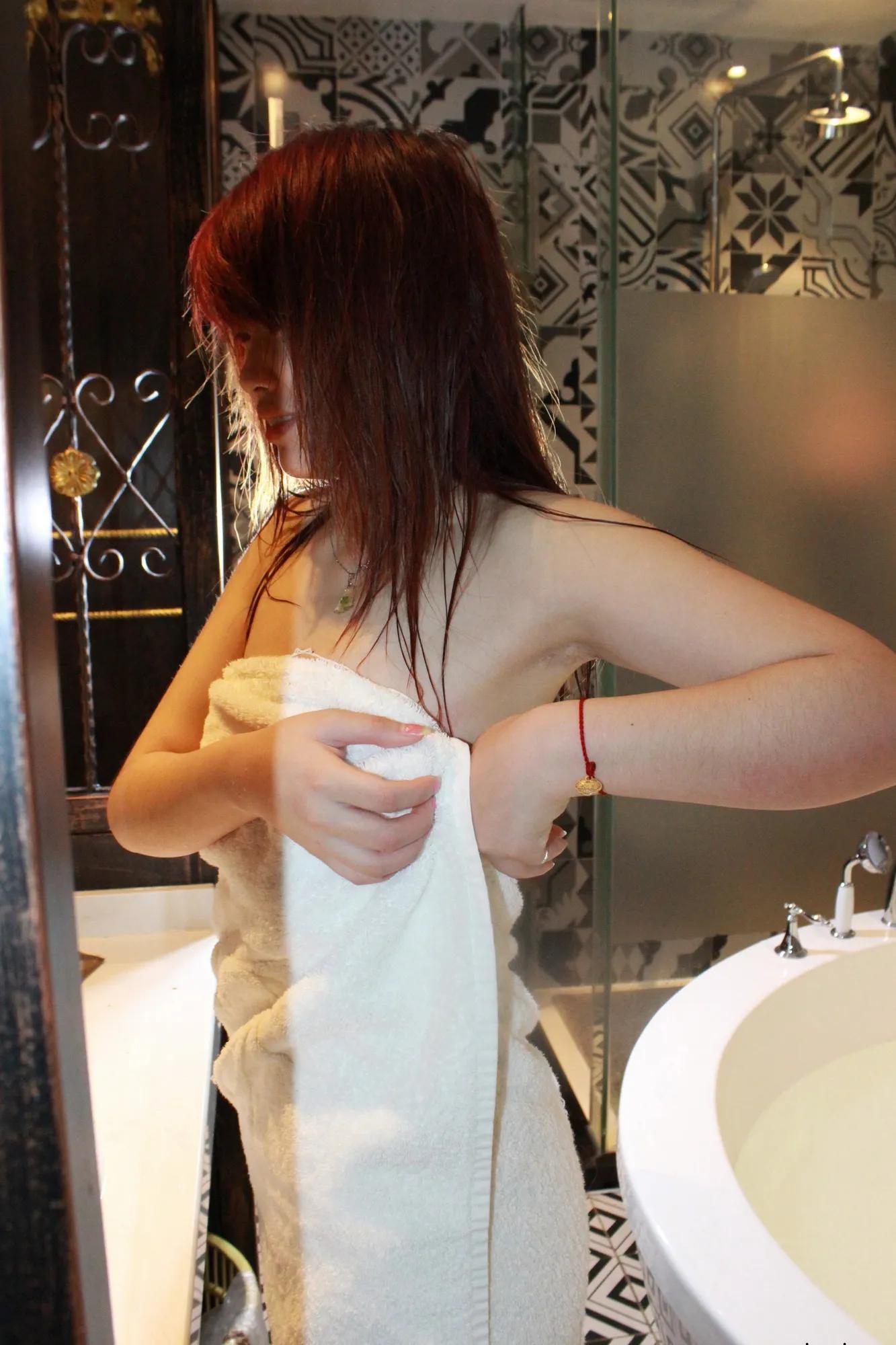 【国模】国模伊伊 精品旅馆私拍套图(1)(93)