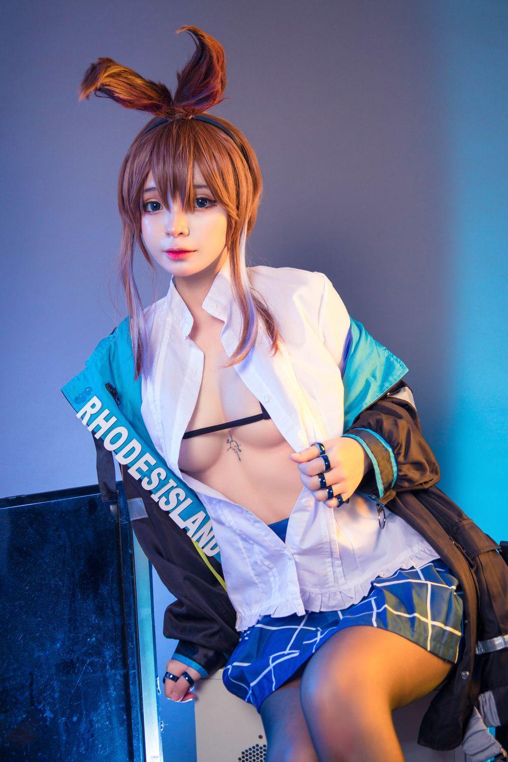 Coser@UmekoJ: Amiya Arknights (154 photos )(60)
