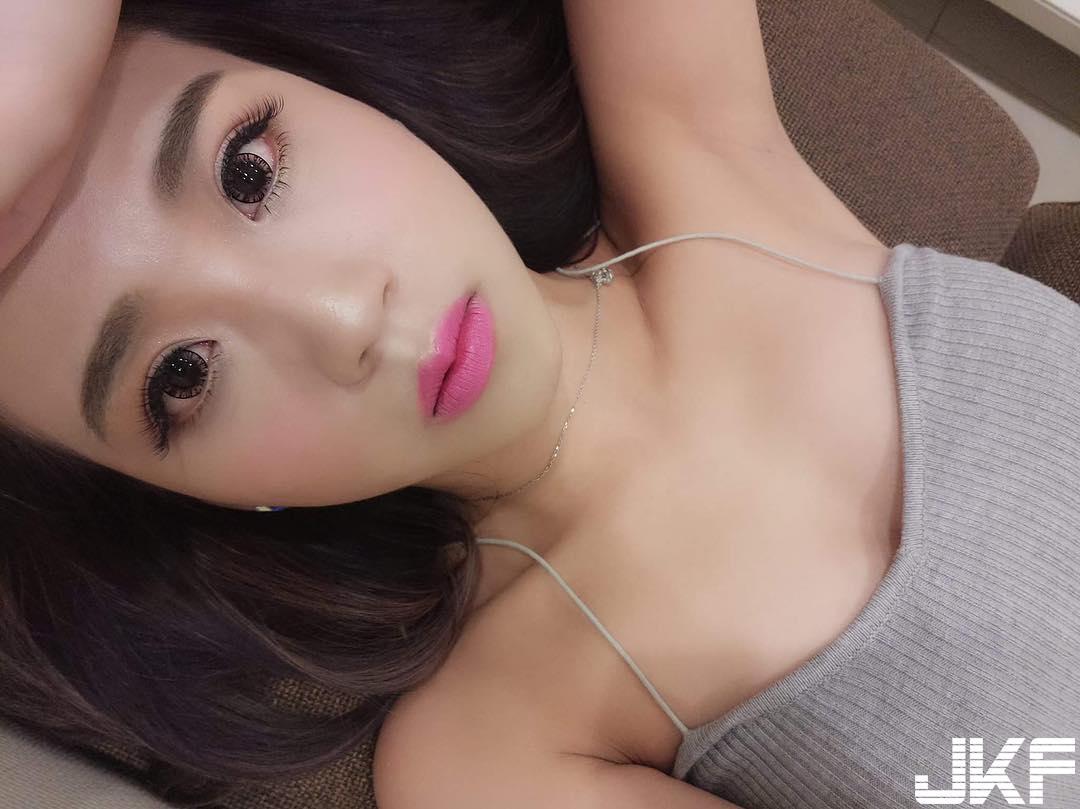 台湾素人就是优！气质「国文老师」有容乃大　隐乳身材太惹火！-小湿妹图(3)