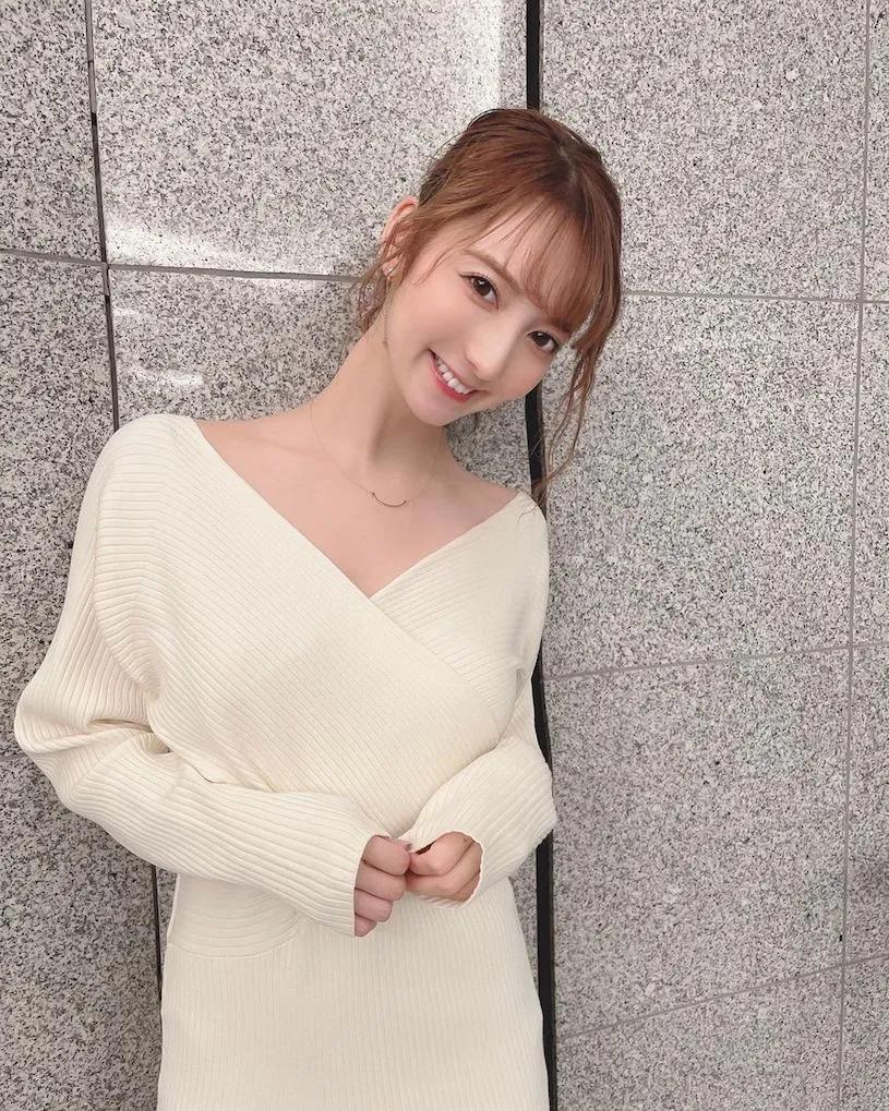 「Uber最正外送员」接单后爆红，「IG上的性感美照」狂让客人示爱！(15)