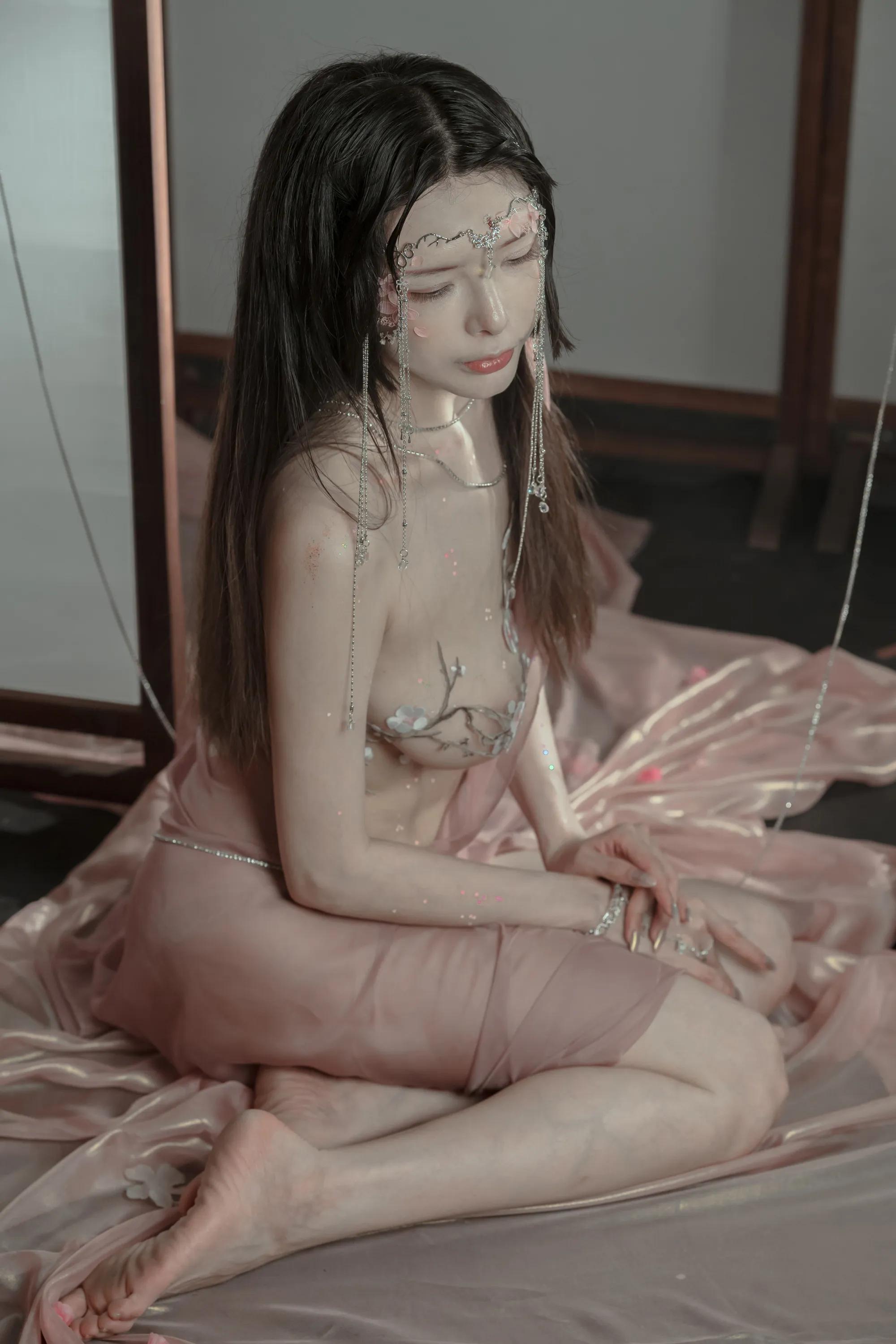 秋和柯基《樱花御姐》美人身影耀眼夺目(30)