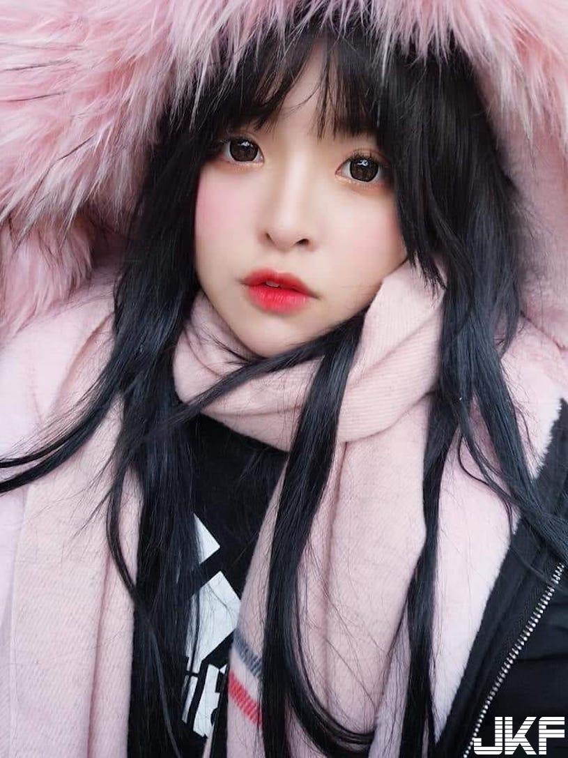 超童颜巫女「爆乳施法」了！「巨乳魅力无法挡」大到蹦出！-小湿妹图(12)